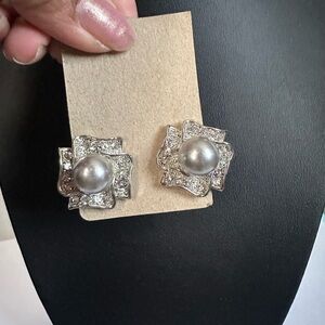 New Elegant Silver Pearl clip Earrings